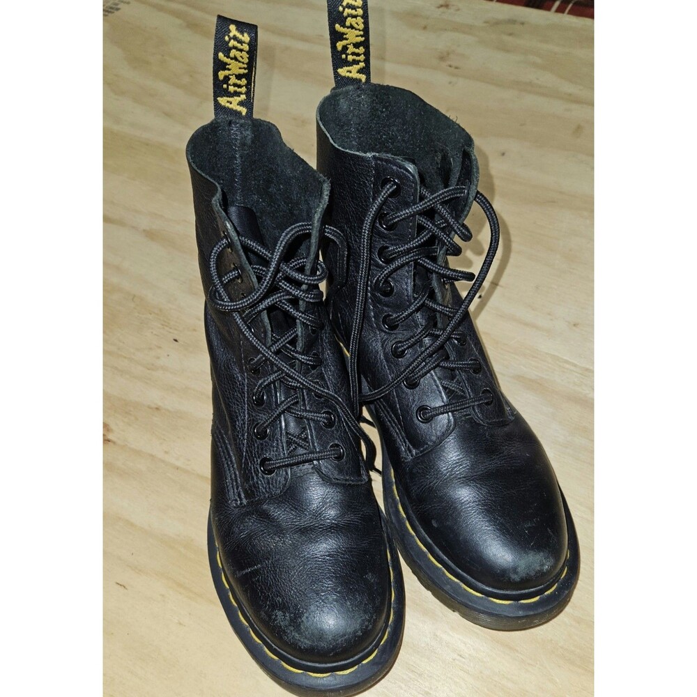 Dr Martens Boots Womens 7 Black  8 Eyelet Air Wair High Top Lace Up Combat - Picture 7 of 7